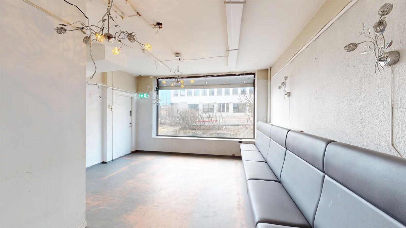 Unikt hjørnelokale på Nordpolen +/​- Perfekt for showroom, butikk, frisør eller klinikk
